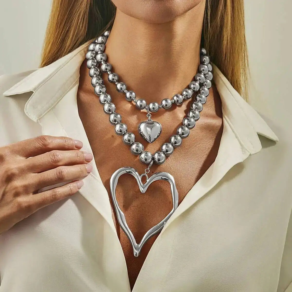 Exaggerated Vintage Large Heart Pendant Necklace Fashion