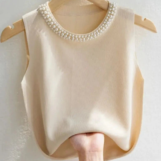 Top with pearls on the neck - Sweater to combine with blazers