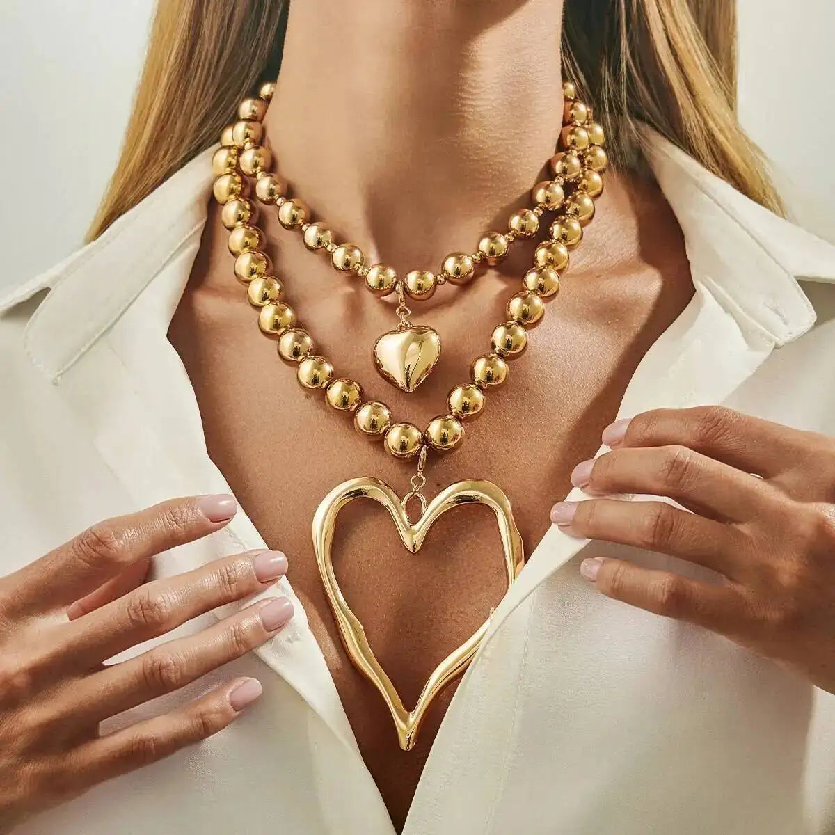 Exaggerated Vintage Large Heart Pendant Necklace Fashion