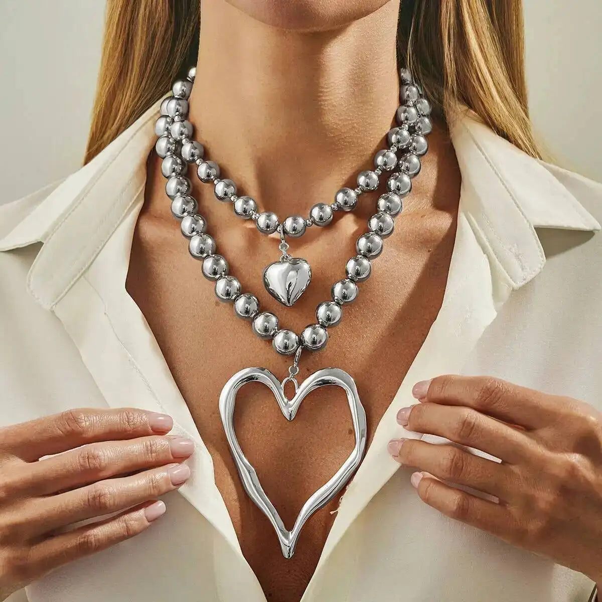 Exaggerated Vintage Large Heart Pendant Necklace Fashion